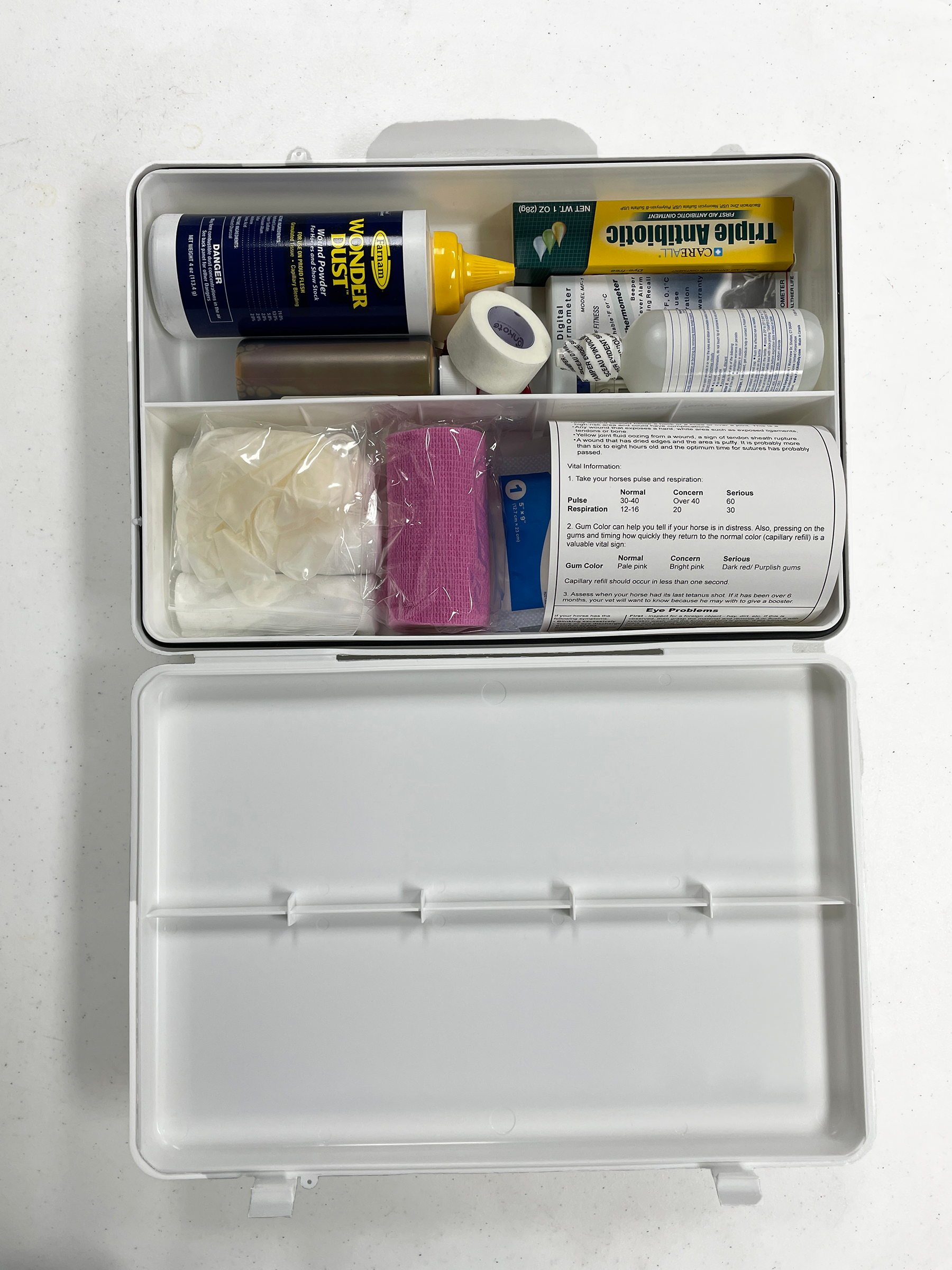 Barn first aid kit contents for horses emergency needs